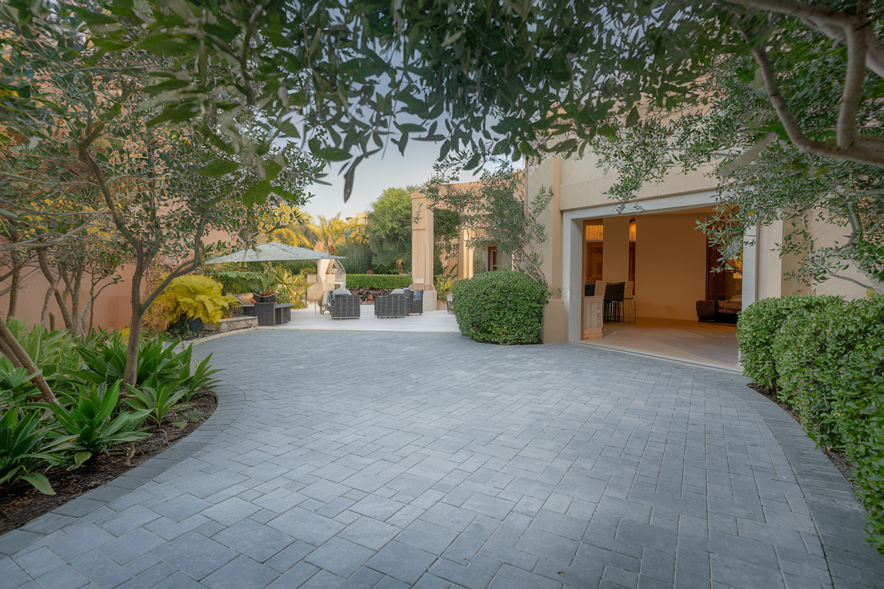 Modern Backyard Oasis in Sacramento - Visual 3